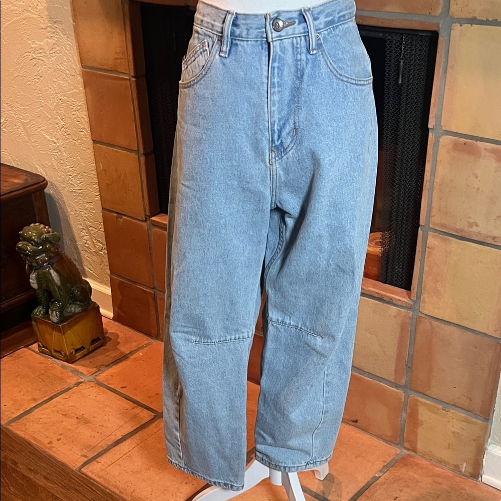 BDG Curved Baggy Fit Jeans, size 29
